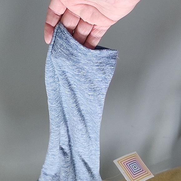 LuLaRoe Heathered Blue and Yellow Randy Raglan Tee NWT - Picture 6 of 11